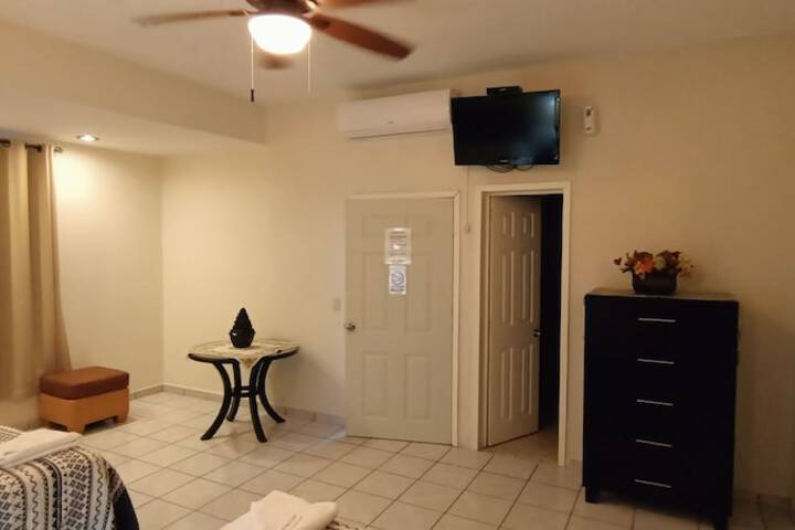 Room 17 of 104