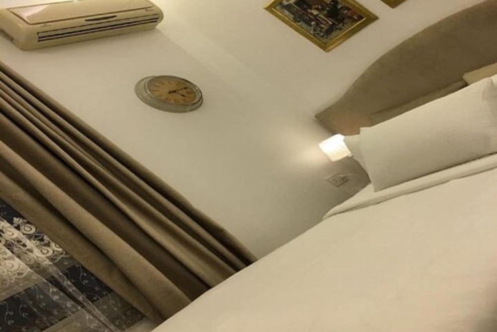 Room 19 of 58