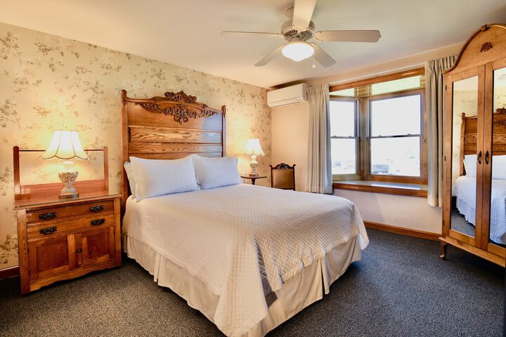 Room 15 of 100