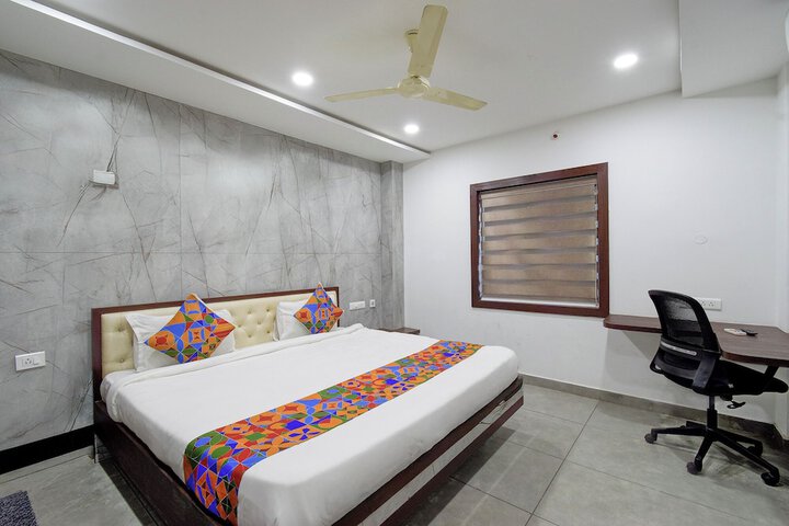 Room 15 of 39