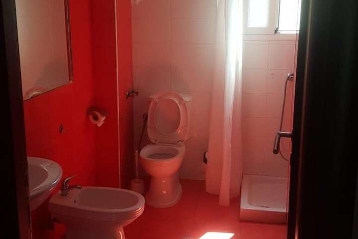 Room 34 of 51