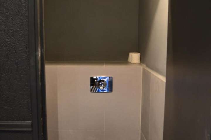 Room 19 of 35