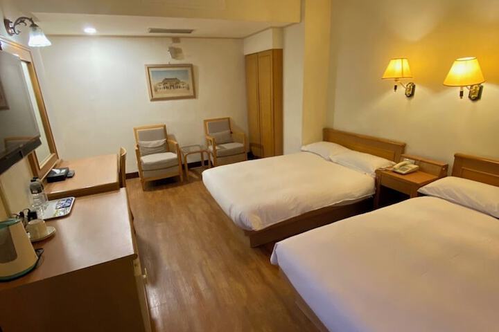 Room 44 of 64