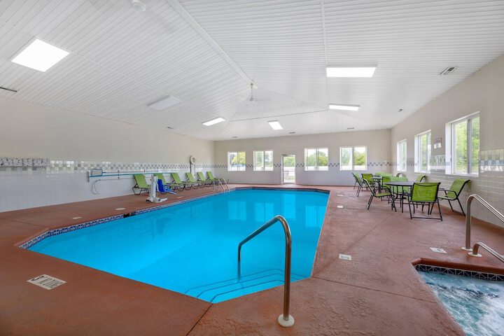 Pool 38 of 63