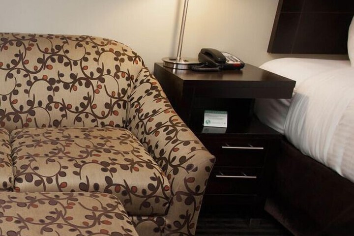 Room 18 of 29