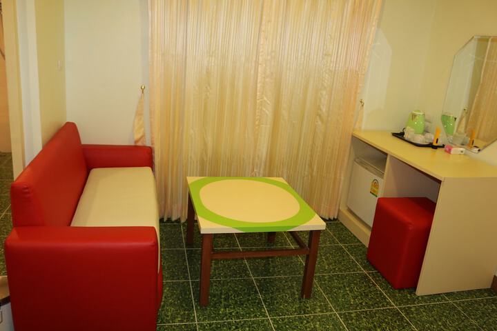 Room 16 of 37