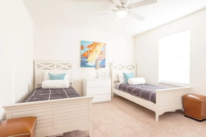 Room 5 of 20