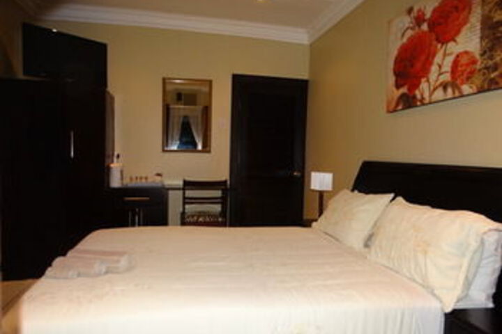 Room 19 of 54