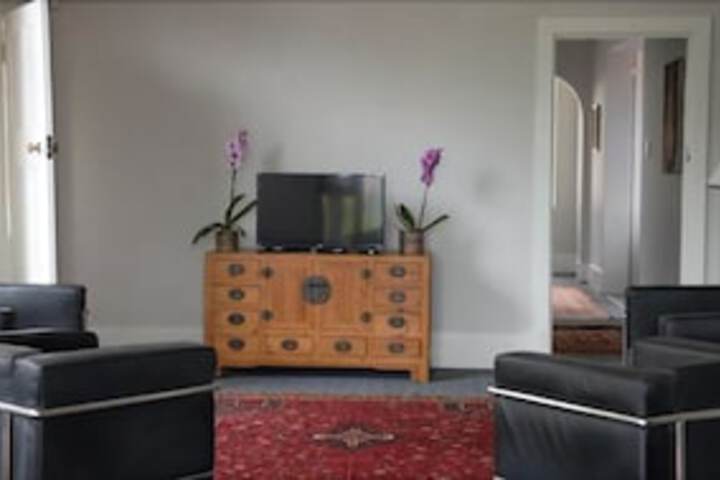 Harcourt Lodge