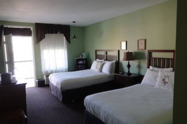 Room 22 of 42