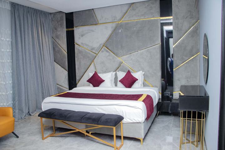 Room 5 of 46
