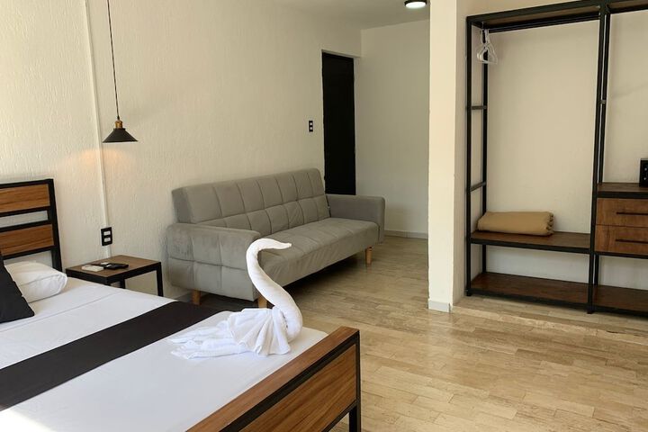 Room 57 of 80
