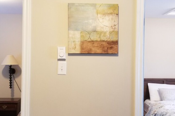 Room 33 of 163