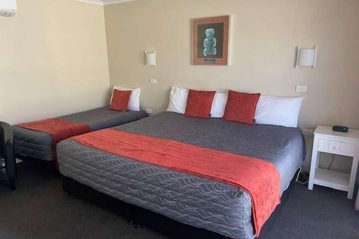Room 14 of 49