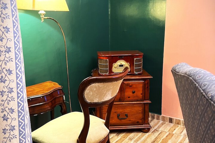 Room 76 of 137