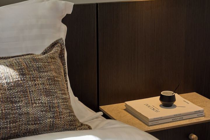 Room 13 of 50