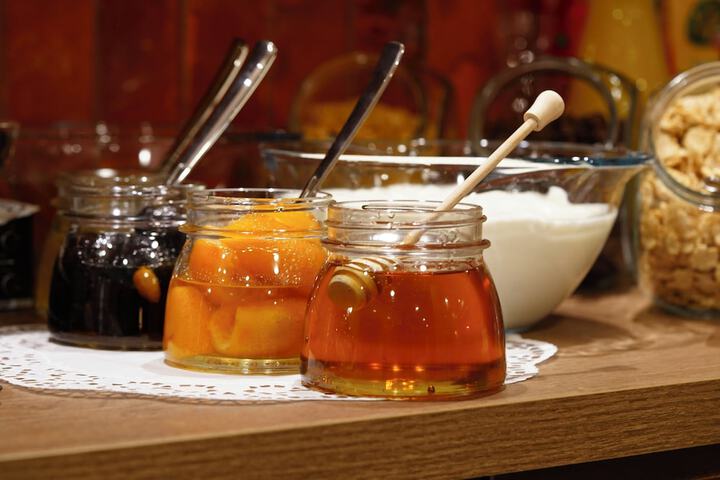 Breakfast/Coffee Service 19 of 27