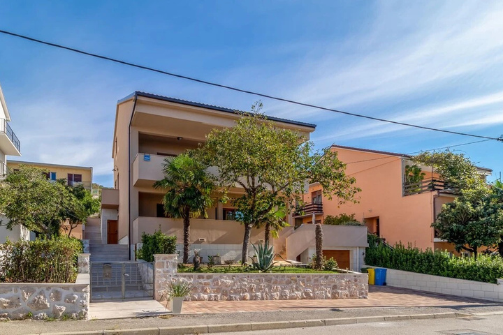 Beautiful Home in Dramalj With Wifi and 1 Bedrooms