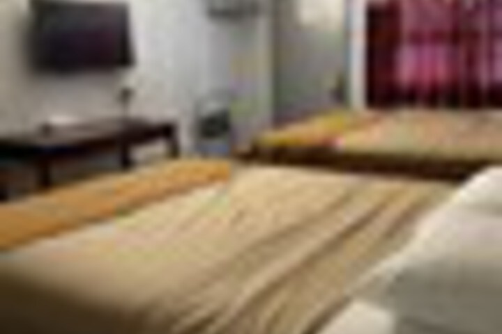 Room 14 of 39