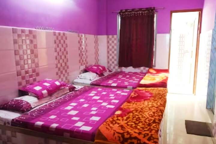 Room 5 of 18