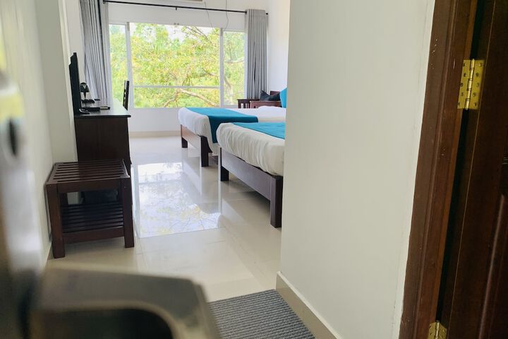 Room 5 of 24