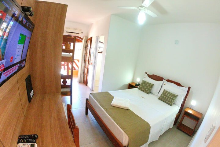 Room 10 of 99