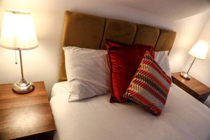 Room 8 of 30