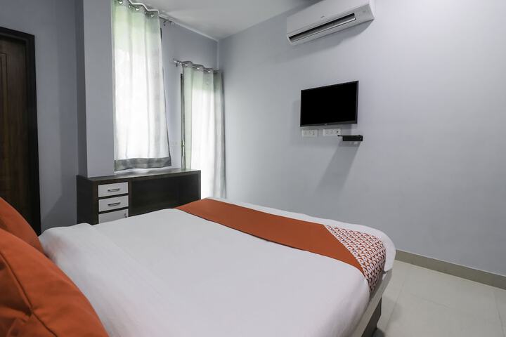 Room 11 of 24
