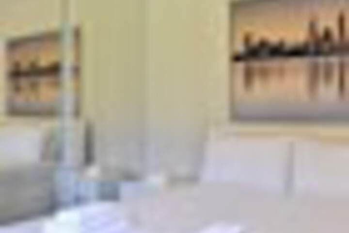 Room 2 of 48