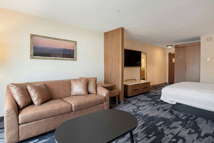 Room 16 of 48