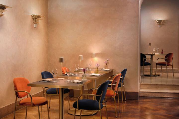 Dining 46 of 66