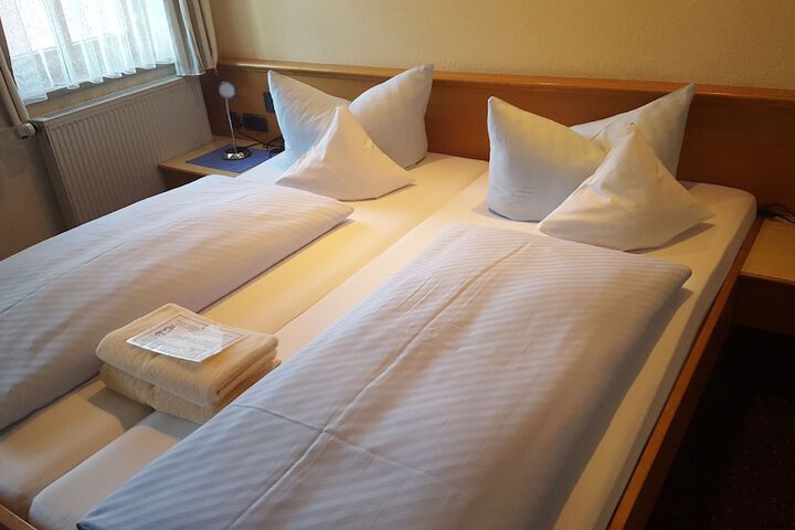 Room 22 of 105