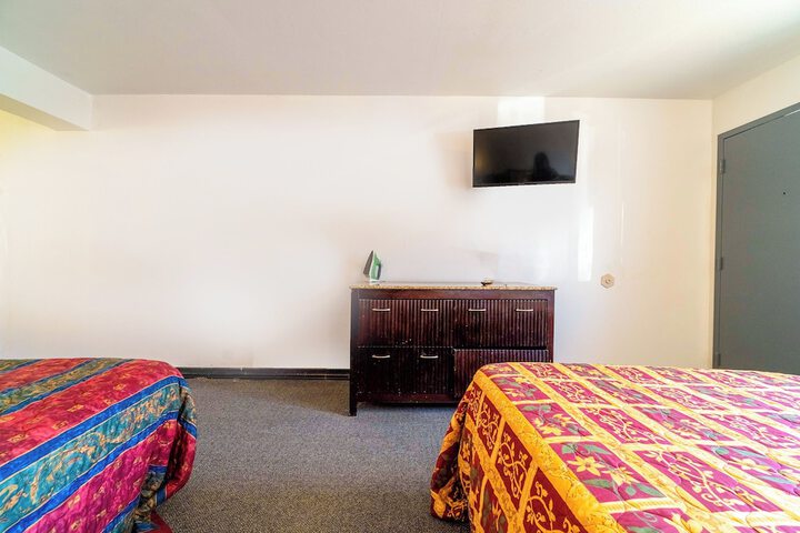 Room 43 of 120