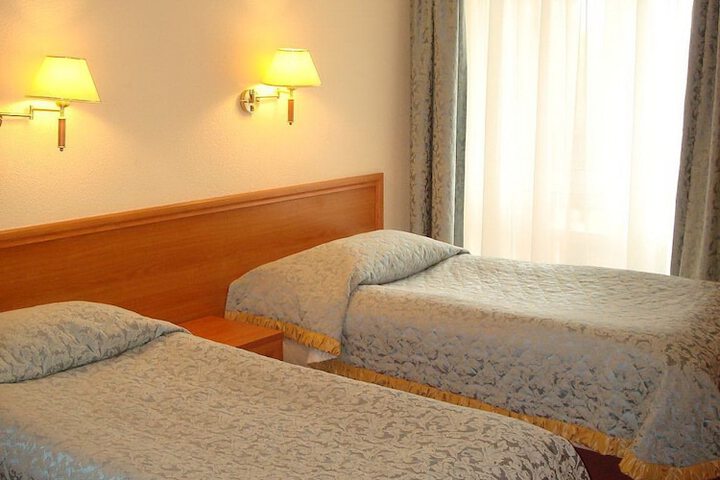 Room 4 of 54