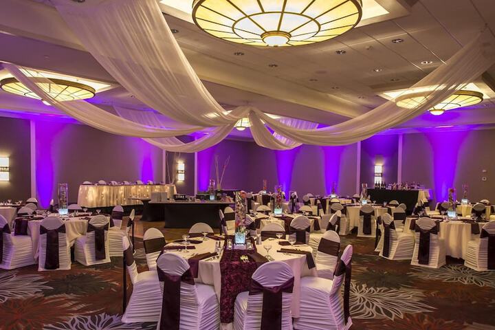 Ballroom/Hall 25 of 40