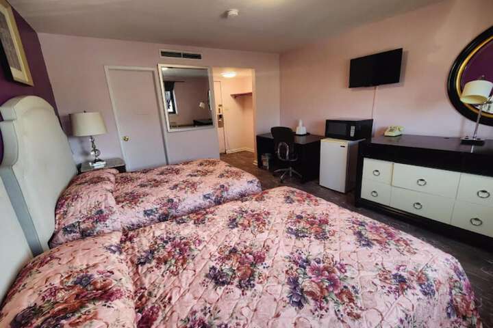 Room 14 of 43