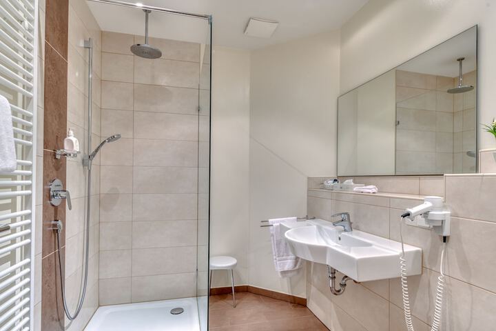 Clean Restrooms