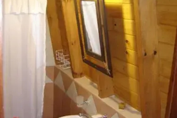Room 6 of 6