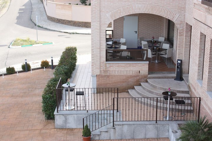 Terrace/Patio 23 of 24