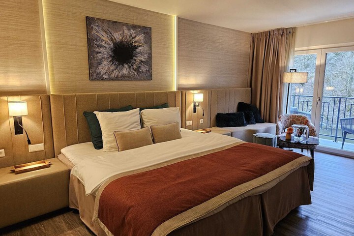 Room 9 of 47