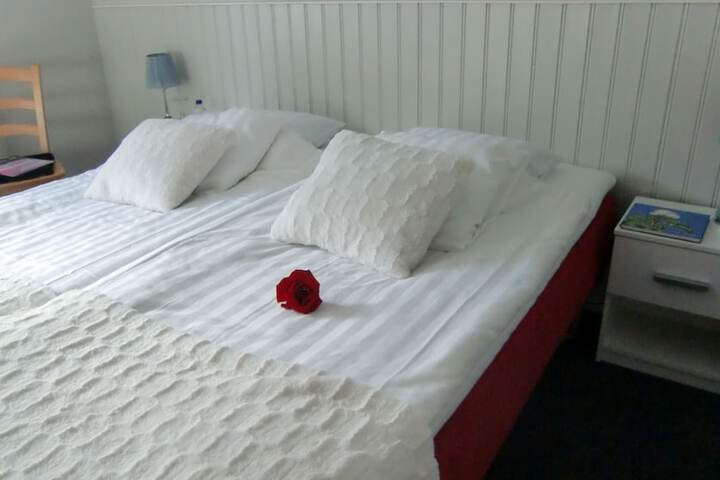 Room 7 of 39