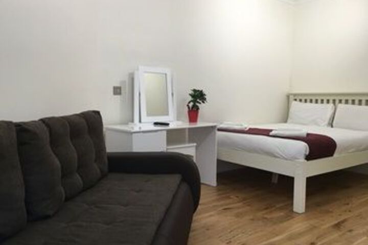 Room 15 of 16