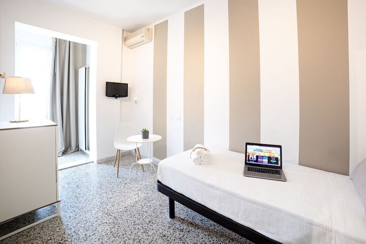 Room 15 of 46