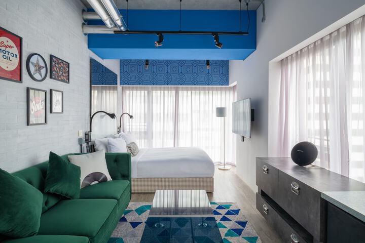 Room 13 of 63