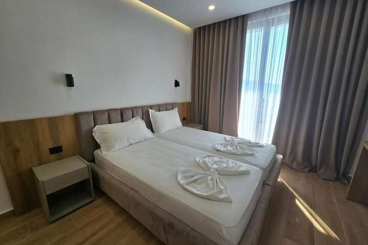 Room 14 of 46