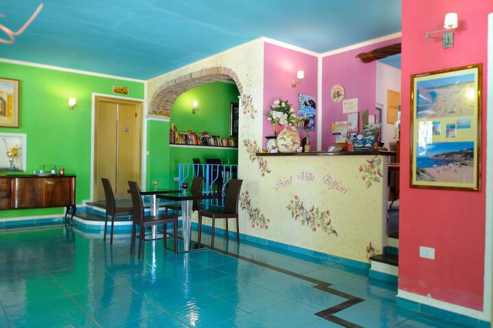Entrance & Lobby