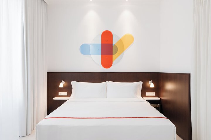 Room 14 of 60