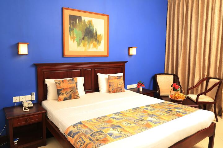 Room 3 of 23