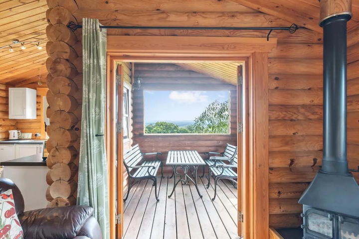 Terrace/Patio 6 of 12