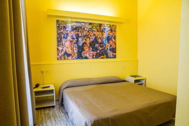 Room 17 of 60